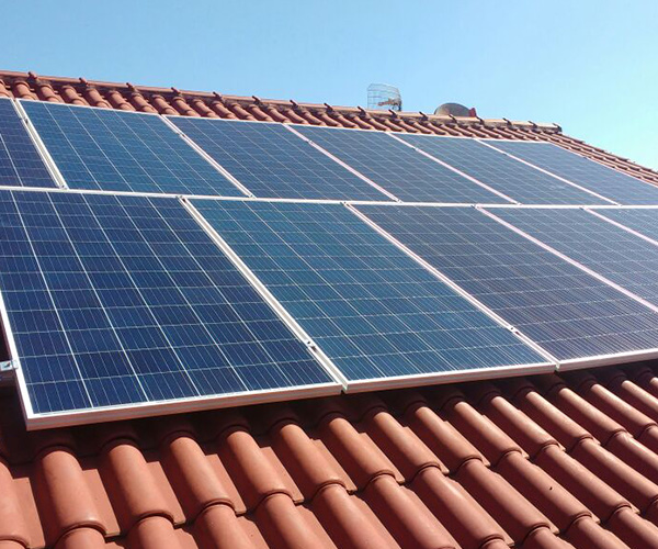 Desenvolvemos e instalamos projetos de placas fotovoltaicas