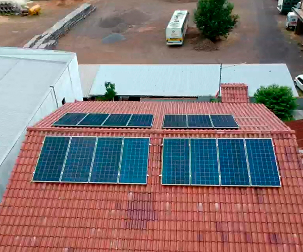 Desenvolvemos e instalamos projetos de placas fotovoltaicas
